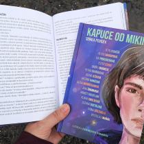 Kapuce od mikiny a povídka Lekce