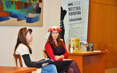 Hostem odborného semináře pro pracovníky knihoven, pedagogické pracovníky a studenty na téma Současná literatura pro děti a její vliv na rozvoj čtenářství v Přerově. 