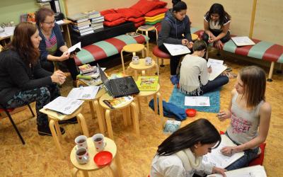 Povídka Kláry Smolíkové vychází v říjnové Mateřídoušce s ilustracemi Ester Kuchynkové.