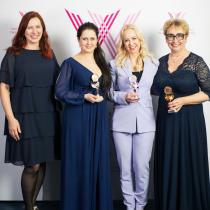 Klára Smolíková,  Silvie Kappelová, Jarmila Baker a Jana Merunková